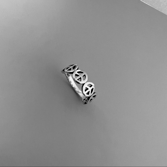 Sterling silver peace sign ring, peace sign band ring, peace sign ring, band - Picture 4 of 9